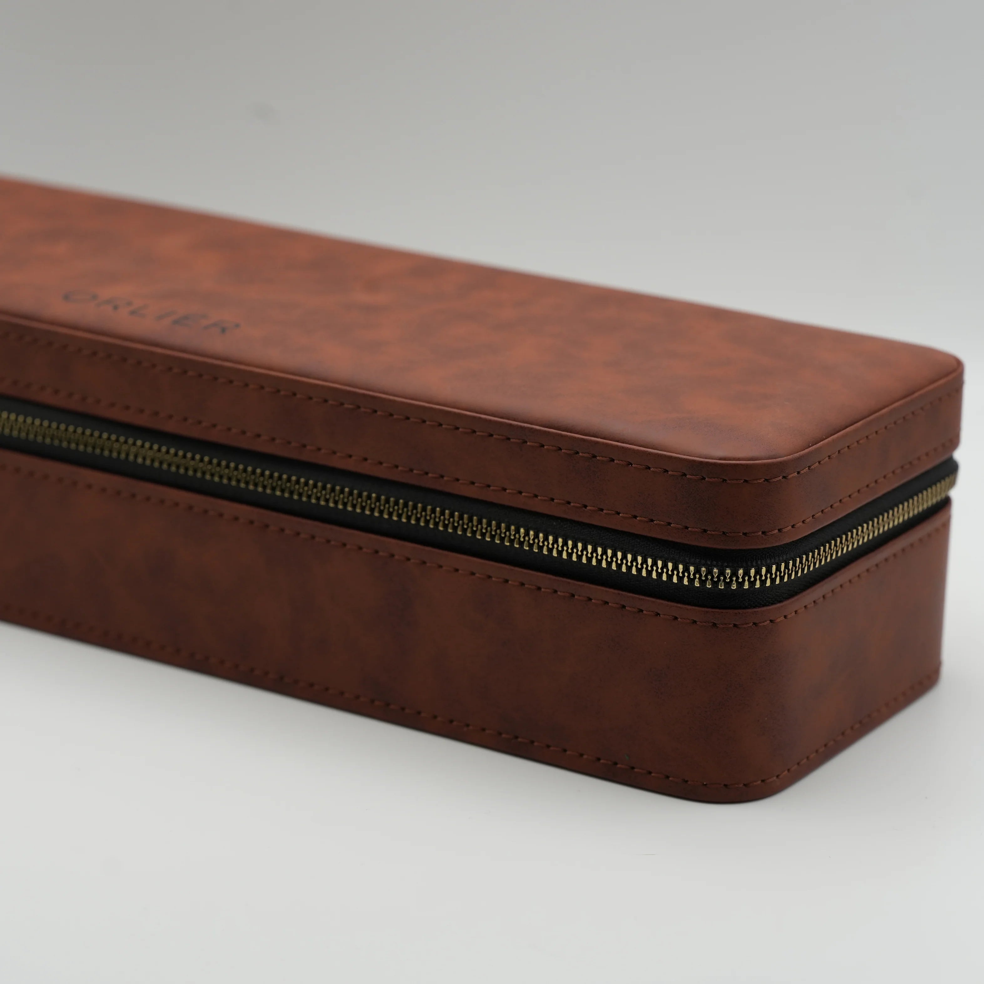 Orliér VaultCase – 6 Slots Customize