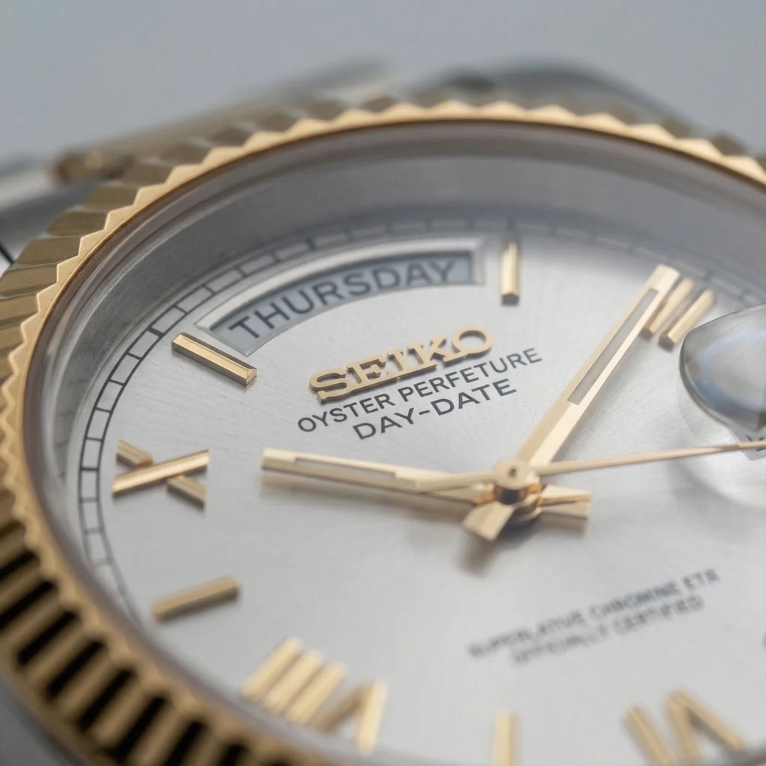 SeikoDate - Roman Silver Gold