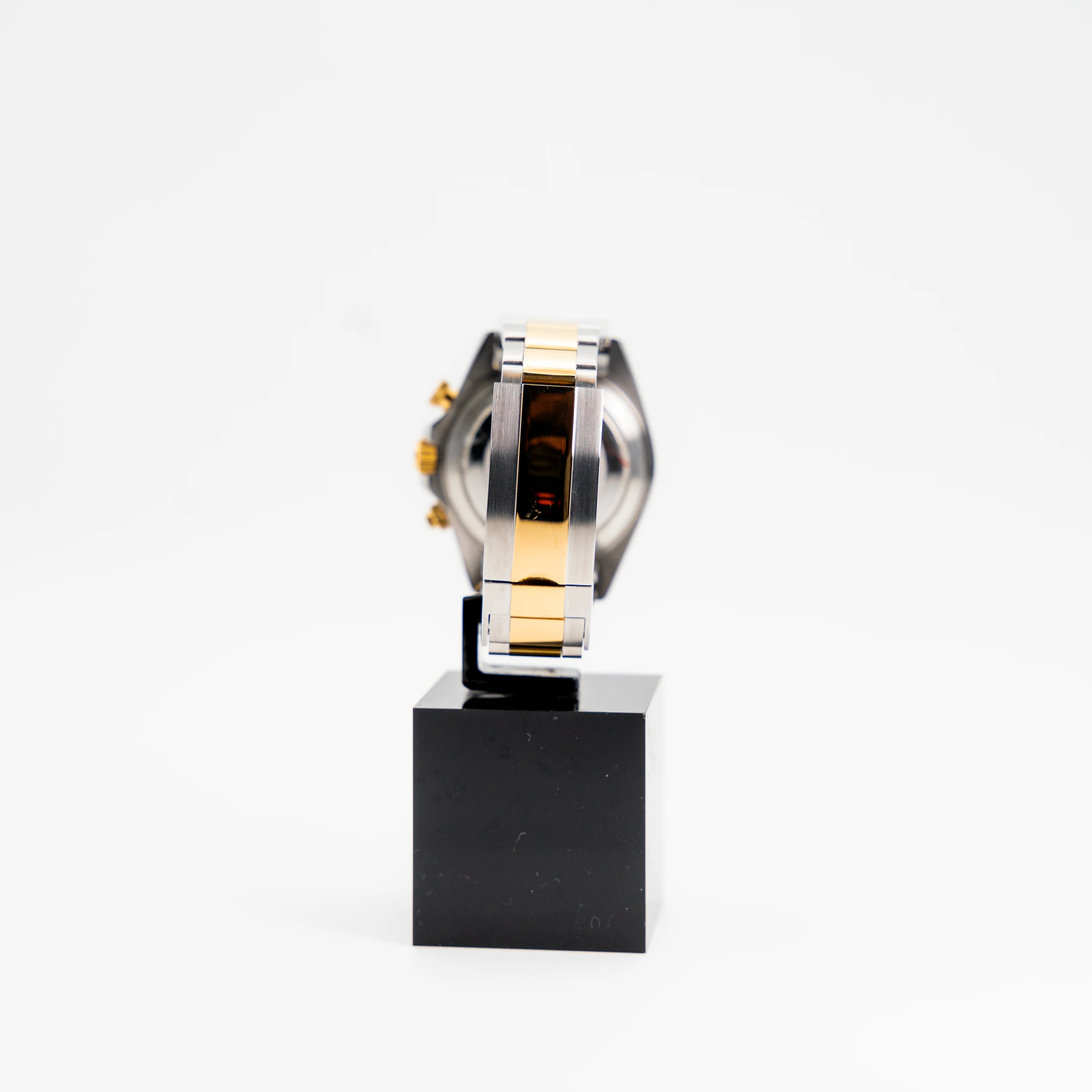 Seitona - Silver-Gold (WHITE)