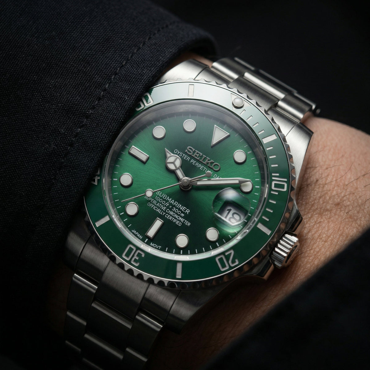 Not a replica.<br>
<em>An evolution.</em>